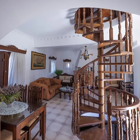 아파트호텔 Castello Di Haria Kalos (Laconia)